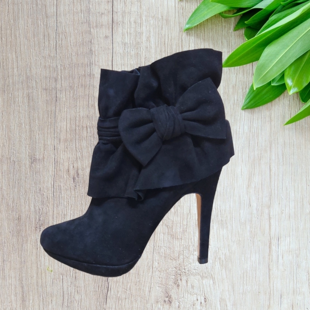 Bourne England Booties Sz 40